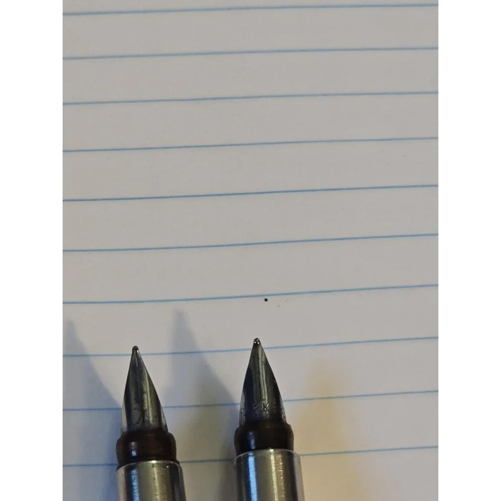 Lot 2 Vintage Parker Vector Fountain Pens Black & Stainless Steel Made In USA